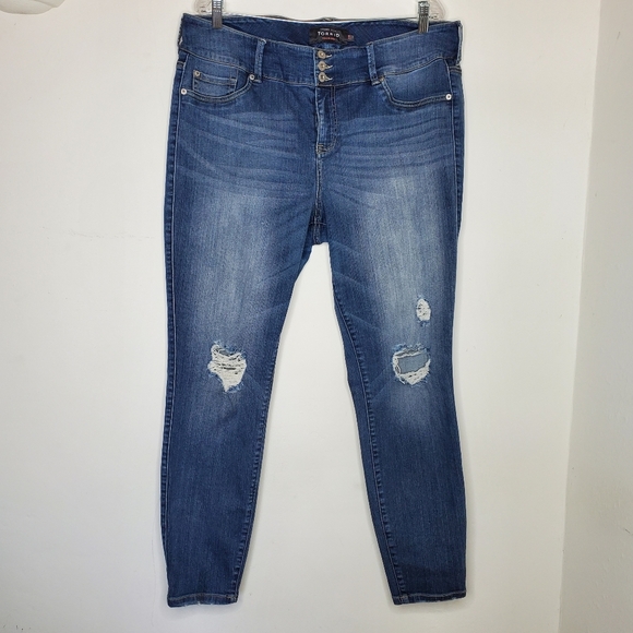 Torrid 3 Button Distressed Skinny Jegging Jean - Picture 1 of 13